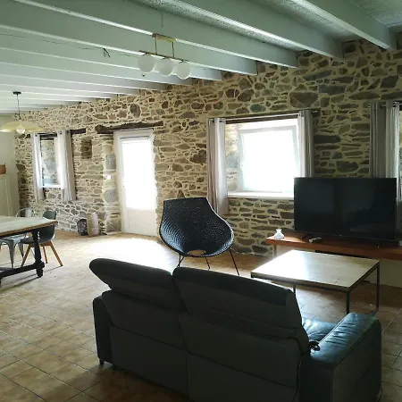 Maison De Yec'hed Mat, Authentique Et Charmante. Holiday home Pommerit-Jaudy